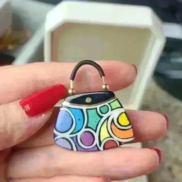 Small purse brooch pin colorful vitange hand painted art pin - Picture 6 of 7